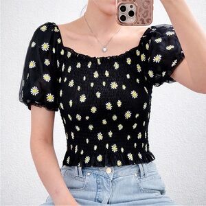 #018 | Smocked Puff Sleeve Top | Black Daisy | XS/S | On/Off Shoulder